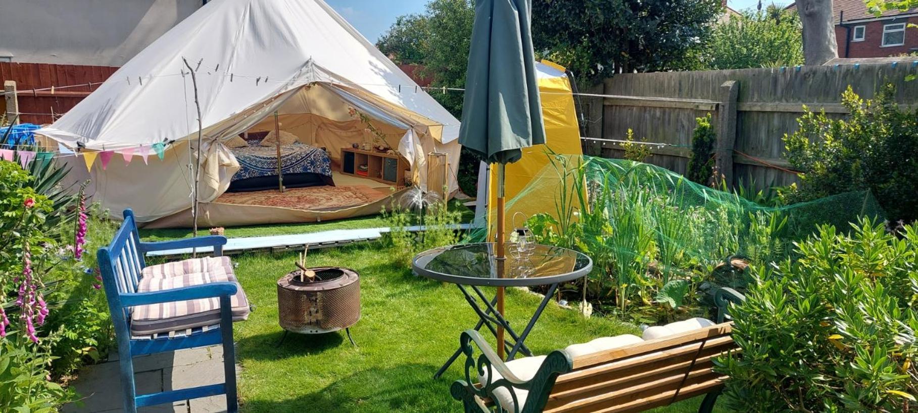 And Glamping Let Homestay Felixstowe