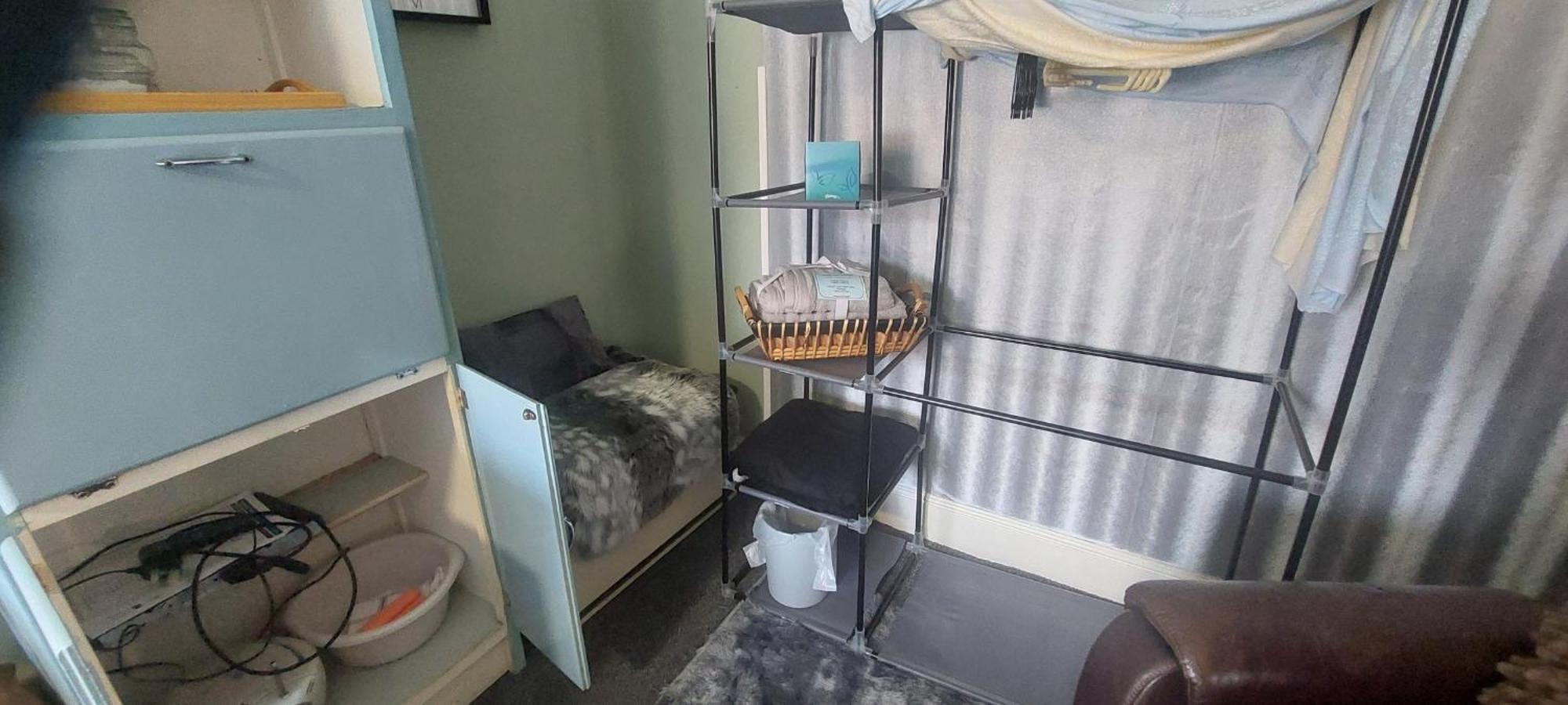 And Glamping Let Homestay *